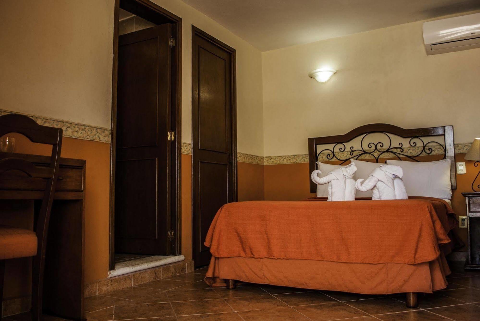 Maya Campeche Hotel ภายนอก รูปภาพ